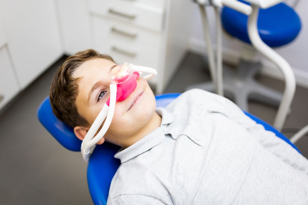 nitrous-oxide-vs-no-sedation-kids-dentist